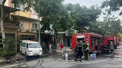 Căn nhà 4 tầng bốc cháy sau tiếng nổ lớn, 2 người tử vong