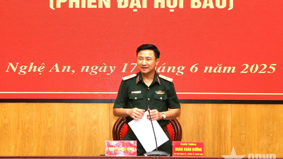 Đảng ủy Quân khu 4 tổ chức Hội nghị lần thứ 12, khóa XI