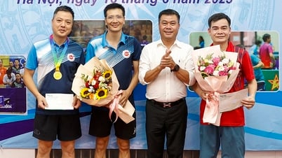 Sôi nổi Giải bóng bàn dành cho những người làm báo