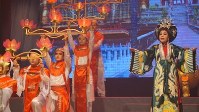 រោងមហោស្រព Thanh Nien បញ្ចុះថ្លៃសំបុត្រចូលទស្សនារឿង "ស្តេច"