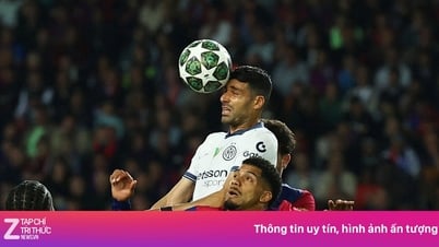 Barcelona sẵn sàng bán Araujo