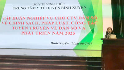 Tập huấn về chính sách dân số và kỹ năng truyền thông