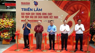 [វីដេអូ] ពិព័រណ៍អបអរសាទរខួប ១០០ឆ្នាំ នៃបដិវត្តន៍សារព័ត៌មានវៀតណាម