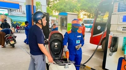 Dự báo giá xăng RON95-III tăng vượt 21.000 đồng/lít
