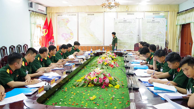 Sư đoàn 968 (Quân khu 4) diễn tập chỉ huy, cơ quan 1 bên 2 cấp trên bản đồ