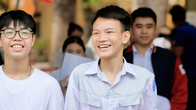 តាមនោះ មន្ទីរអប់រំ និងបណ្តុះបណ្តាលទីក្រុងហាណូយបានចាត់សាលាវិទ្យាល័យឯកជនបន្ថែមចំនួន ២៦ ដែលមានថ្នាក់រៀនសរុបចំនួន ១៨០ និងសិស្សចំនួន ៧.៧៧៥ នាក់។ នាយកដ្ឋានអប់រំ និងបណ្តុះបណ្តាលទីក្រុងហាណូយបានស្នើឱ្យនាយកសាលាវិទ្យាល័យឯកជនទទួលខុសត្រូវក្នុងការរៀបចំការចុះឈ្មោះចូលរៀនតាមកូតាផែនការដែលបានកំណត់ ស្របតាមបទប្បញ្ញត្តិ និងសេចក្តីណែនាំរបស់ក្រសួងអប់រំ និងបណ្តុះបណ្តាល និងនាយកដ្ឋានអប់រំ និងបណ្តុះបណ្តាលហាណូយ។ មុននោះ ក្នុងដំណាក់កាលទី១ នៃការកំណត់កូតាចុះឈ្មោះចូលរៀនសម្រាប់ថ្នាក់ទី១០ មន្ទីរអប់រំ និងបណ្តុះបណ្តាលហាណូយ បានចាត់សាលារដ្ឋចំនួន ១១៩ ដើម្បីចុះឈ្មោះសិស្សចំនួន ៧៨.៤០០ នាក់; សាលាឯកជនចំនួន 77 ដែលត្រូវចុះឈ្មោះសិស្សចំនួន 27,919 នាក់។ ទន្ទឹមនឹងនោះ វាបានចាត់តាំងមជ្ឈមណ្ឌលអប់រំវិជ្ជាជីវៈ និងអប់រំបន្តចំនួន ២៩ ដើម្បីចុះឈ្មោះសិស្សចំនួន ១២.០៨០ នាក់។ និង​បាន​ចាត់តាំង​គ្រឹះស្ថាន​អប់រំ​វិជ្ជាជីវៈ​ចំនួន ៥៥ ដើម្បី​ចុះឈ្មោះ​សិស្ស​ចំនួន ១៦ ៤៤០ នាក់។ កូតាជាក់លាក់សម្រាប់សាលានីមួយៗមាននៅទីនេះ៖