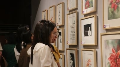 Opening of the painting exhibition "Sí tử 2": An artistic journey to support exam season