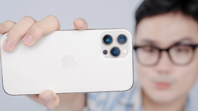 Experience free technology devices at Mobile Vietnam