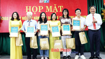 Người trẻ yêu nghề báo
