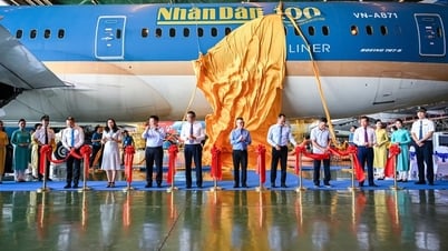 Ra mắt logo Báo Nhân Dân trên máy bay của Vietnam Airlines nhân kỷ niệm 100 năm Ngày Báo chí Cách mạng Việt Nam