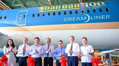 Ra mắt logo Báo Nhân Dân trên máy bay của Vietnam Airlines