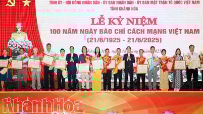 Tỉnh Khánh Hòa tổ chức trọng thể lễ kỷ niệm 100 năm Ngày Báo chí cách mạng Việt Nam
