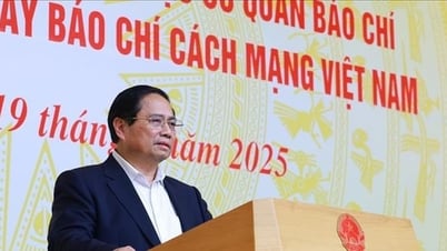 Premierminister Pham Minh Chinh: Die Regierung ist dankbar und hört stets zu, teilt mit und schafft günstige Bedingungen für einen reibungslosen Betrieb der Presse.