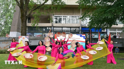 ផ្សព្វផ្សាយវប្បធម៍ប្រទេស និងប្រជាជនវៀតណាមនៅវេណេស៊ុយអេឡា
