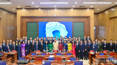 [ภาพ] เลขาธิการใหญ่โตลัมพูดคุยกับคณะกรรมการกลางพรรคครั้งที่ 14 รุ่นที่ 4 (รุ่นที่ 4)