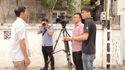 Cảm nhận về bài thơ - ca khúc "Nghề báo"