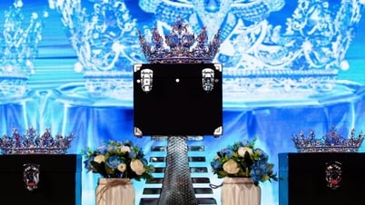 Cérémonie d'annonce de la couronne de Miss Mer Vietnam Global 2025 à Quang Ninh
