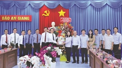 Báo chí cách mạng Việt Nam - 100 năm giữ lửa, vẹn nguyên niềm tin