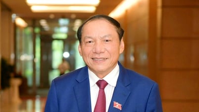 รัฐมนตรีว่าการกระทรวงวัฒนธรรม กีฬา และการท่องเที่ยว เหงียน วัน หุ่ง: หนังสือพิมพ์ปฏิวัติเวียดนาม: “แหล่งความรู้ - เชื่อมโยงความไว้วางใจ”