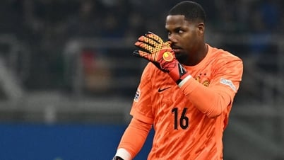 Tin tức về chuyển nhượng 19/6: MU mua Maignan, Bayern lấy Leao