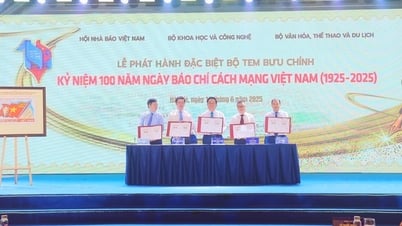 Phát hành bộ tem kỷ niệm 100 năm Ngày Báo chí Cách mạng Việt Nam