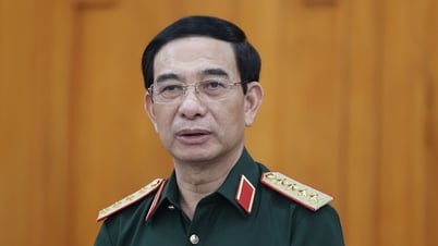 판 반 지앙 장군은 국영군사령부의 공무원은 장교가 아니라고 설명했습니다.