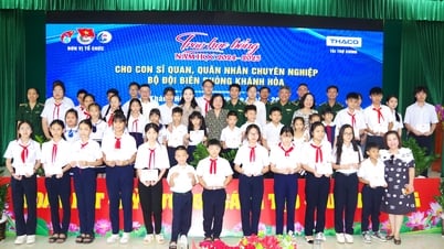 Trao 82 suất học bổng cho con quân nhân Bộ đội Biên phòng tỉnh Khánh Hòa