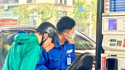 Giá 5 mặt hàng xăng, dầu đều tăng trên 1.000 đồng/lít