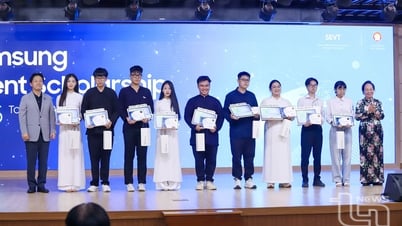 Samsung Thái Nguyên trao học bổng cho 122 học sinh giỏi quốc gia của tỉnh