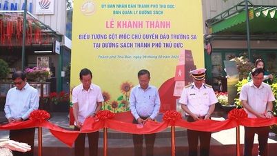 Đường Sách TP Thủ Đức: Khánh thành biểu tượng Cột mốc chủ quyền đảo Trường Sa