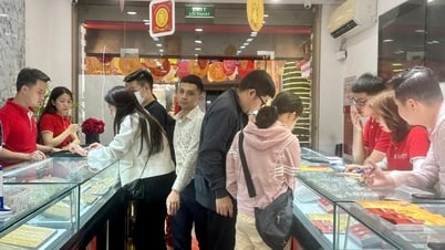 Giá vàng hôm nay 2/6/2025: Giá vàng trong nước và thế giới tháng 5 giảm mạnh