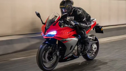 QJMotor SRK 500 RA: una motocicleta que puede aprender los hábitos de su propietario