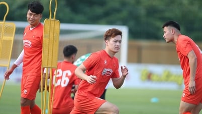 ทีมชาติเวียดนาม : เสาหลักล้น โค้ช คิม ซัง ซิก ควรทำอย่างไร?