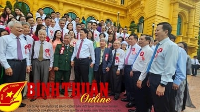Le président Luong Cuong a rencontré et honoré 150 journalistes et professionnels des médias exceptionnels