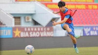 Cong Phuong: "Todo el equipo luchará para escribir la historia del fútbol de Binh Phuoc"