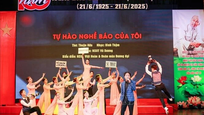 Impressionnant programme artistique spécial célébrant les 100 ans de la Journée de la presse révolutionnaire du Vietnam