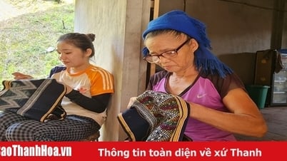 Giữ gìn nghề dệt truyền thống của người Thái xã Xuân Chinh