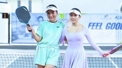 가수 Phuong Thao와 Kieu Trinh이 피클볼 토너먼트 Dan Tri에서 인상적인 활약을 펼쳤습니다.