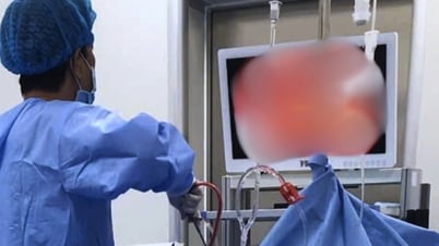 Bác sĩ Việt xuyên đêm cứu người đàn ông Thái Lan nguy kịch tính mạng