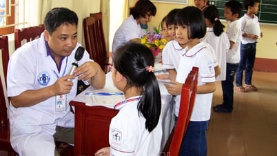 นักข่าวฮานัมกับเด็กๆ