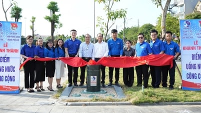 Khánh thành “Điểm uống nước công cộng” trên tuyến đường Tố Hữu