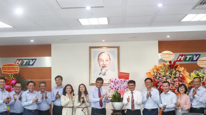 Trưởng Ban Tuyên giáo và Dân vận Thành ủy TPHCM thăm, chúc mừng các cơ quan báo chí