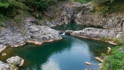 អ្នកបើកយន្តហោះ Quang Tri ដំណើរផ្សងព្រេង 600m zipline ដើម្បីមើលទឹកធ្លាក់ Ta Du
