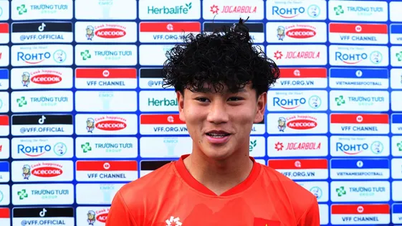 គ្រូ​បង្វឹក Kim Sang-sik កោះ​ហៅ​កីឡាករ​មក​ពី​អឺរ៉ុប ត្រៀម​ខ្លួន​ជាមួយ U23 វៀតណាម ដើម្បី​ចូល​រួម​ប្រកួត​នៅ​អាស៊ីអាគ្នេយ៍