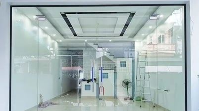 Việt Phong - Công ty thi công cửa kính trọn gói uy tín giá cạnh tranh nhất thị trường