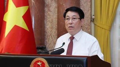 Vollständiger Text der Rede des Präsidenten beim Treffen mit herausragenden Journalisten anlässlich des 100. Jahrestages des Vietnam Revolutionary Press Day