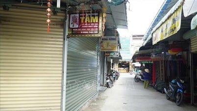 Hơn 5.500 cửa hàng đóng cửa trong đợt cao điểm chống buôn lậu, hàng giả