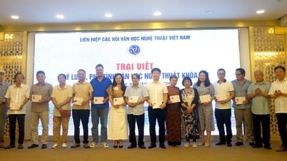 Bế mạc Trại viết Lý luận phê bình Văn học nghệ thuật khóa VIII