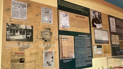Trưng bày chuyên đề 'Chủ tịch Hồ Chí Minh - Người sáng lập báo chí cách mạng Việt Nam'