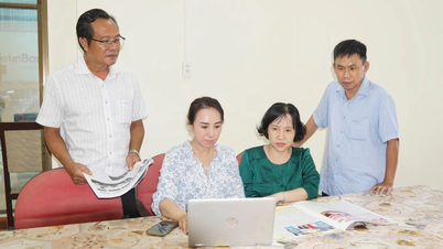Thầm lặng phía sau mặt báo